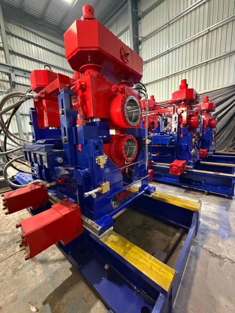 Industrial housingless mill stand for steel rolling applications